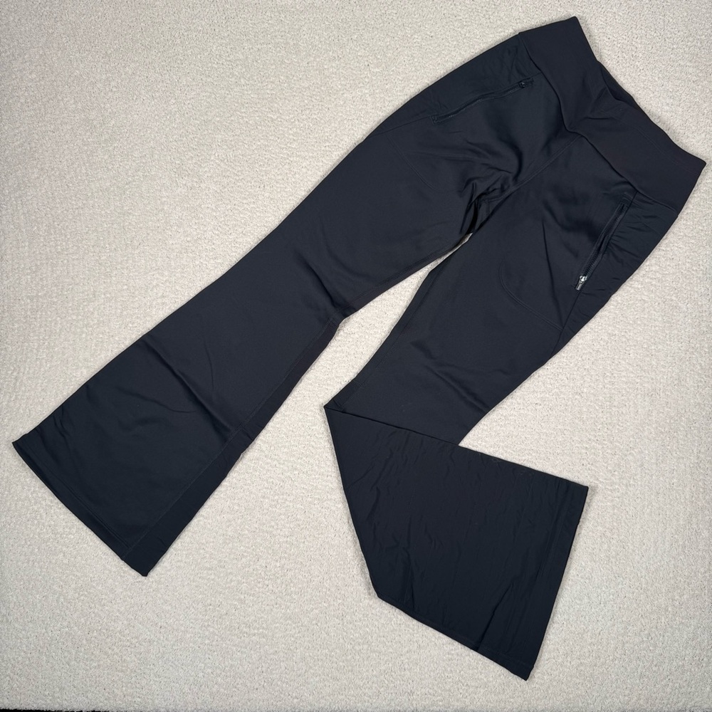 Athleta Peak Hybrid Fleece Flare Pants Women's Size XS Black Zip Pockets